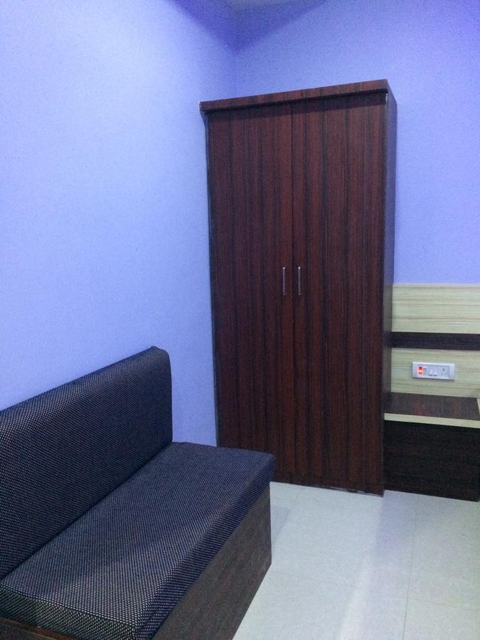 Hotel Sharda Inn デーオーガル エクステリア 写真