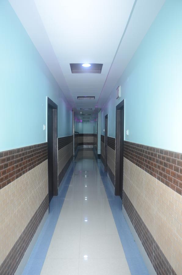 Hotel Sharda Inn デーオーガル エクステリア 写真